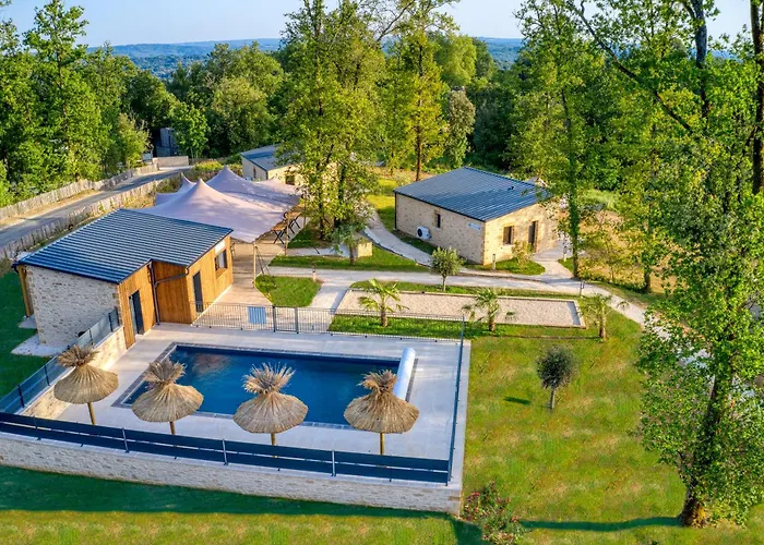 Holiday park Le Domaine Du Pech Eternel Sarlat-la-Caneda